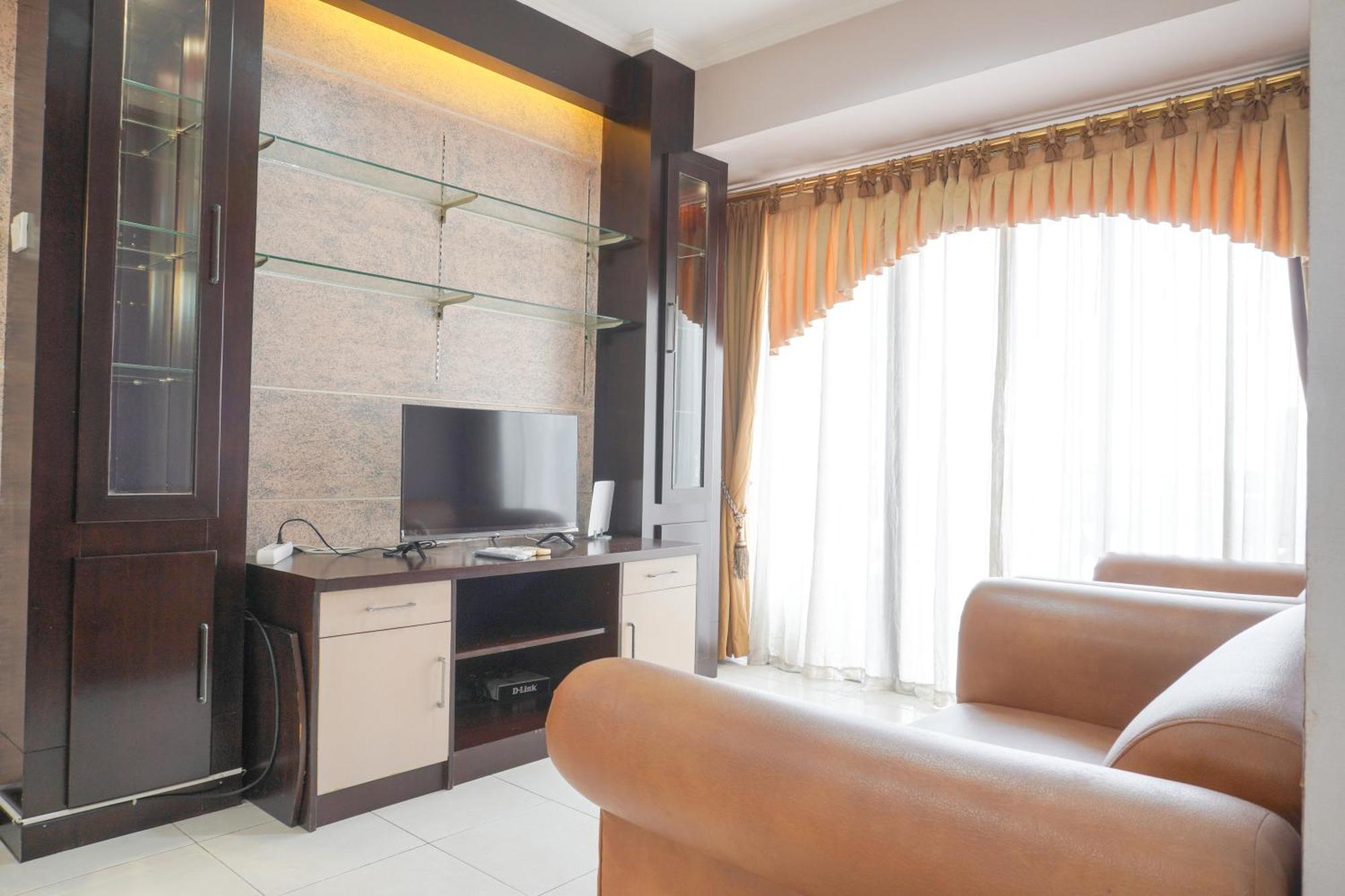 Cozy And Simply Look 2Br At 12Nd Floor Puri Garden Apartment By Travelio Jakarta Eksteriør billede